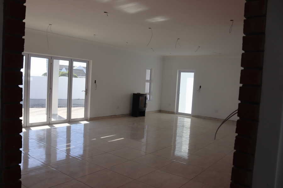 3 Bedroom Property for Sale in Golden Mile Western Cape